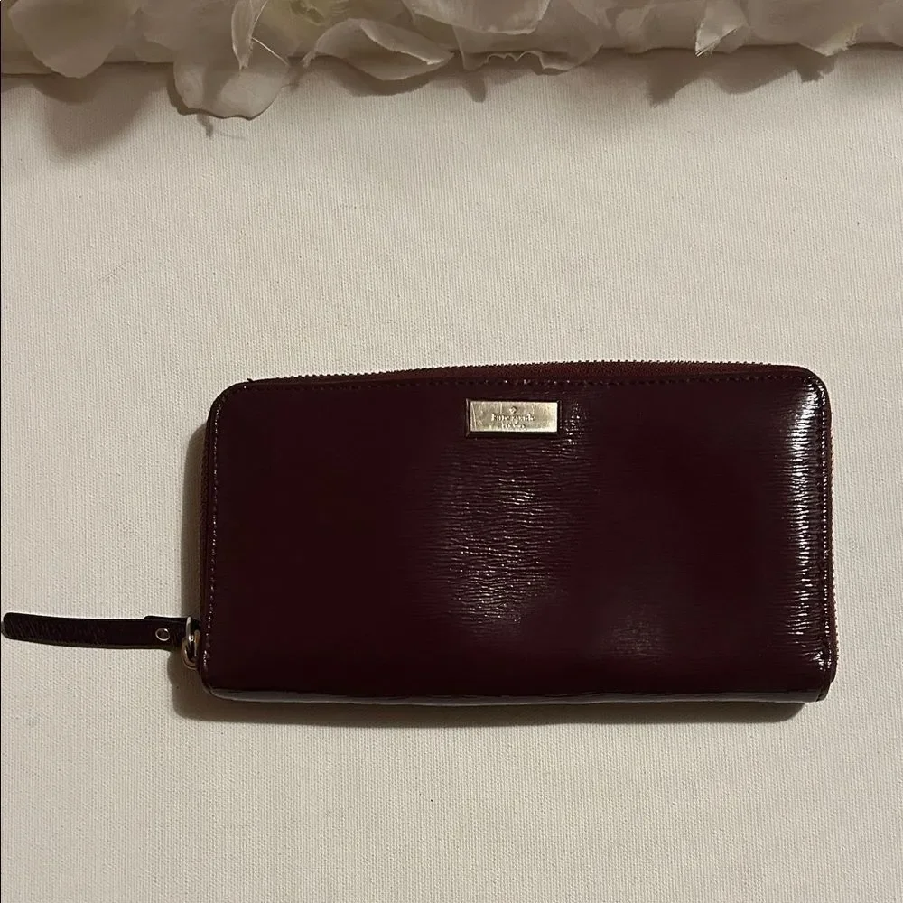Kate Spade Burgundy Wallet